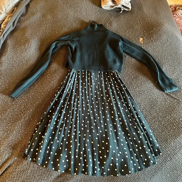 Seraphine Maternity Dark Green Polka Dot Skirt with Sweater set - Picture 2 of 4